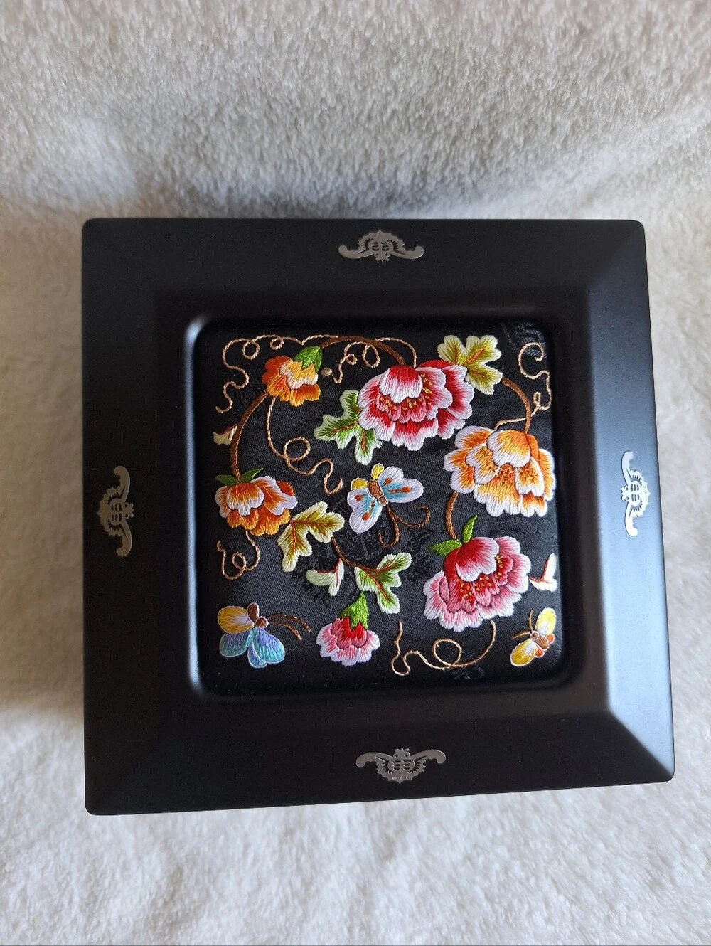Vintage Korean Wooden Lacquer Jewelry Box Hand Silk Embroidered Peony Floral